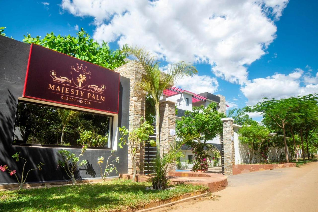 Majesty Palm Resort Mahajanga Exterior foto